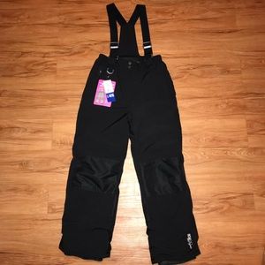 32 Degrees Weatherproof snow pants/overalls